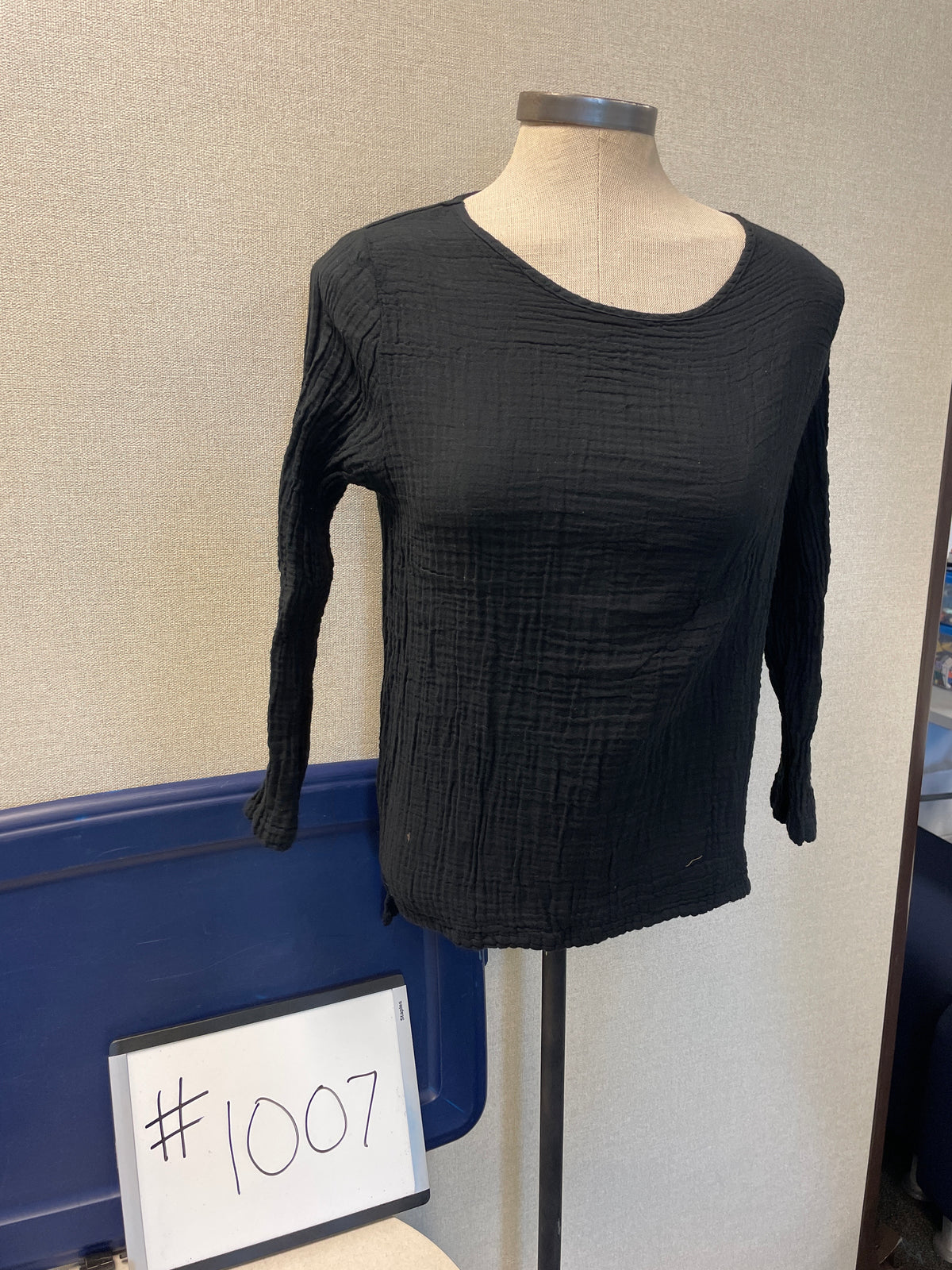 1007-Cotton Hi-Lo top