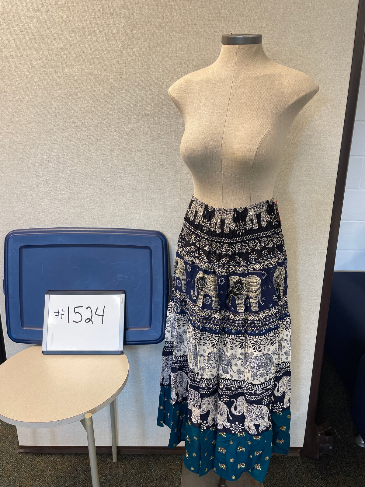 1524-Asian Long Skirt