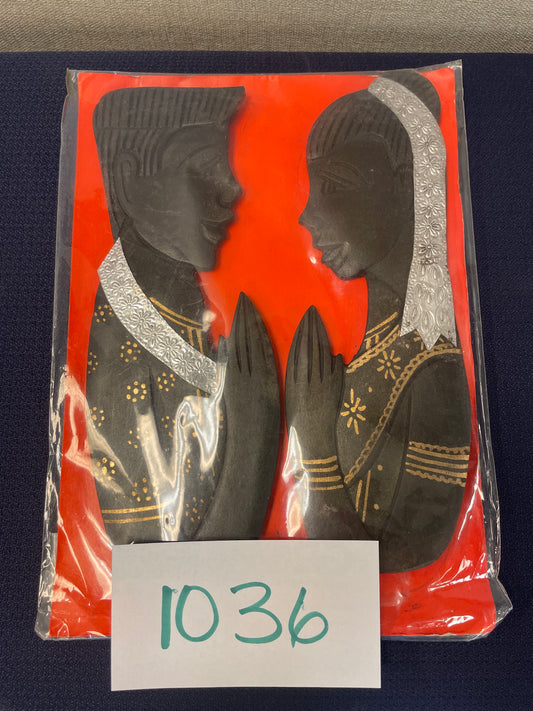 1036-Thai Couple Wall Hanging