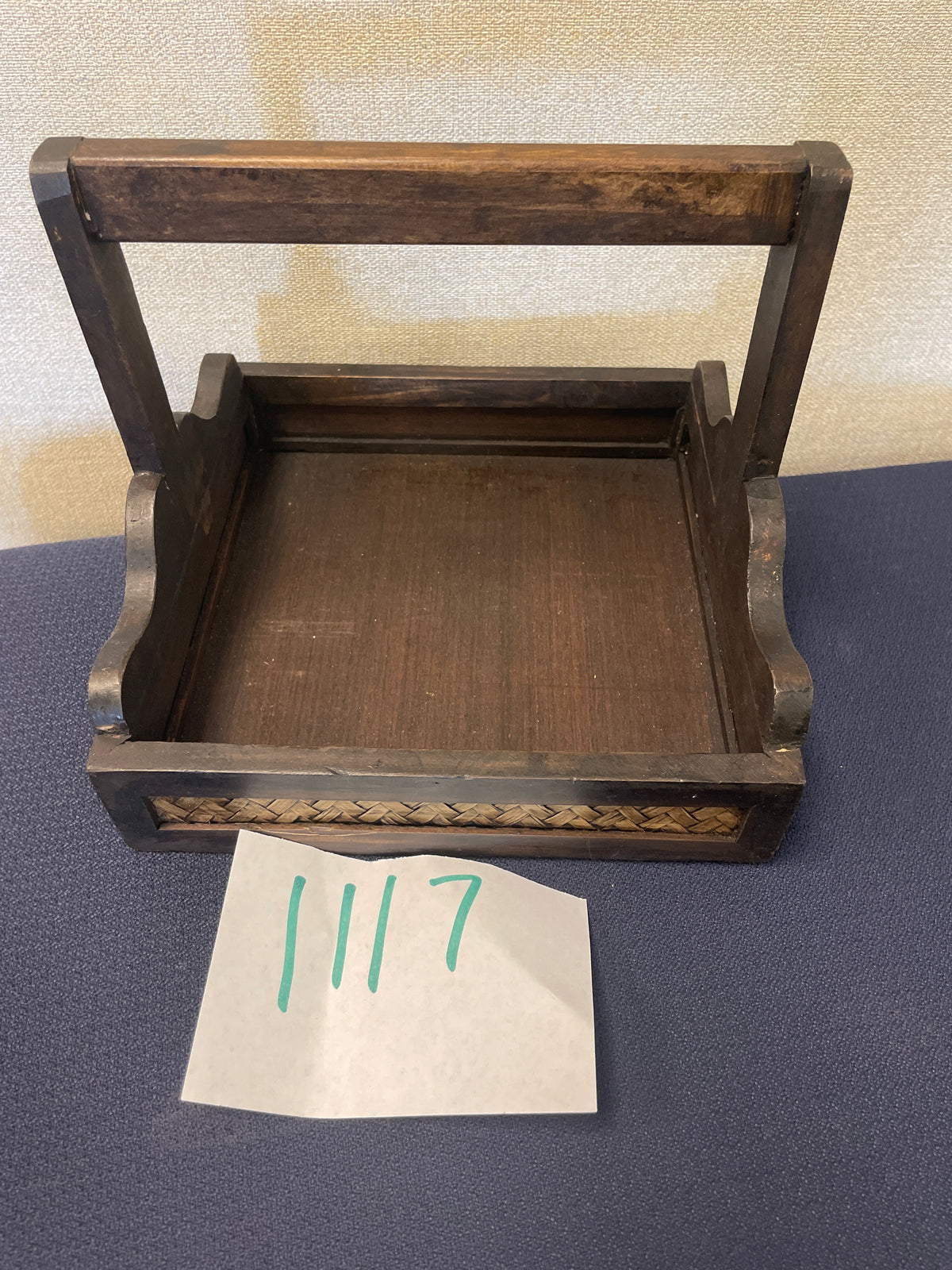 1117-Wooden Basket w/ Handle