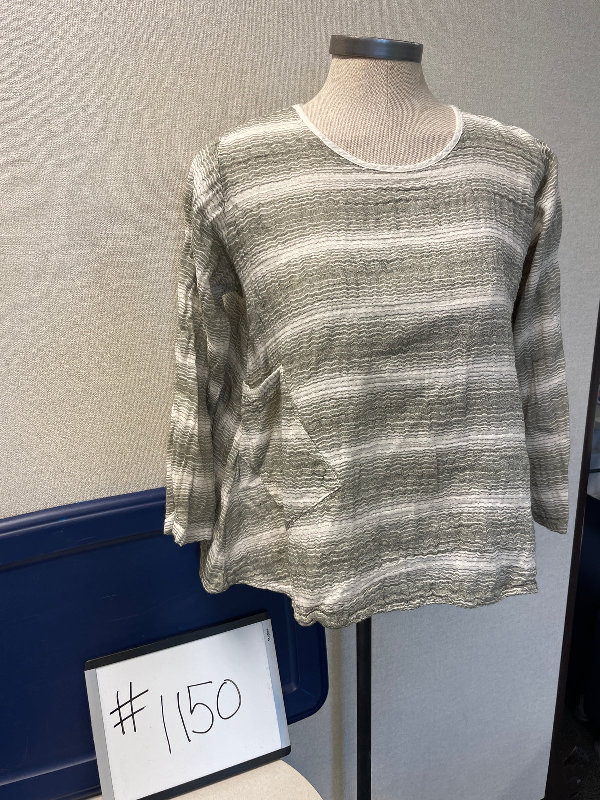 1150-Round neck top TC2