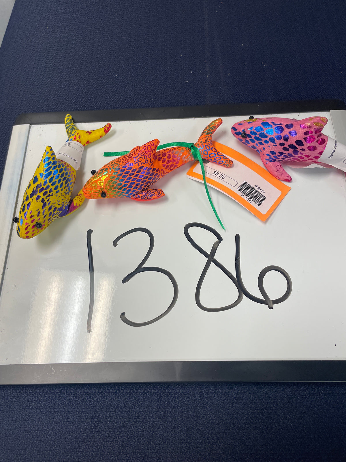 1386-Sand Animal Dolphin