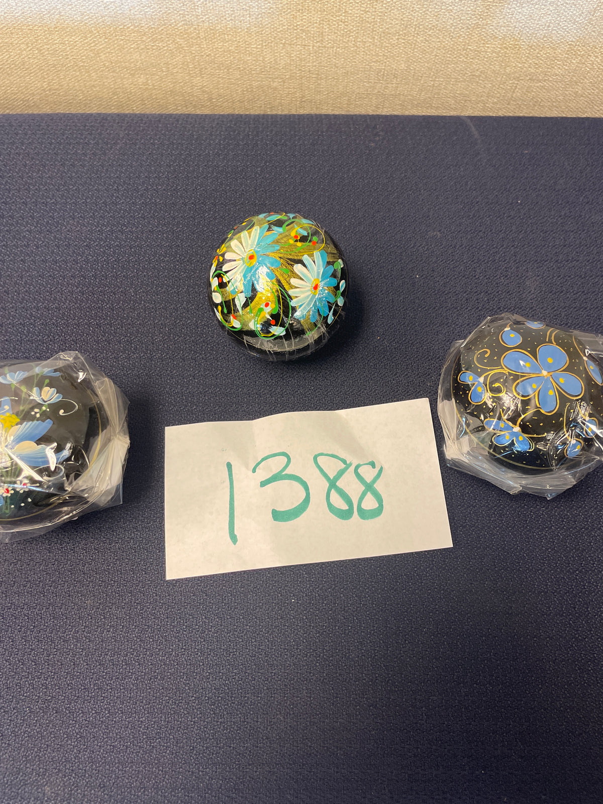 1388-Painted Box Round
