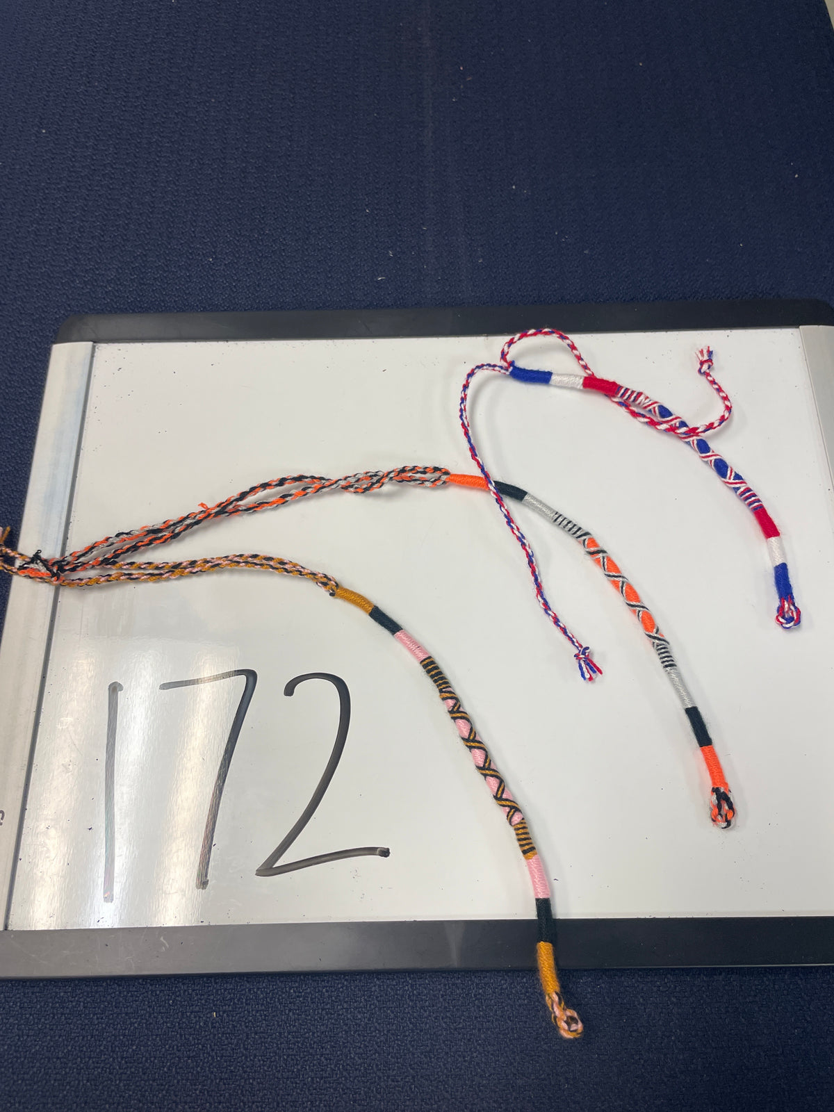 00172-Child's Yarn Bracelet