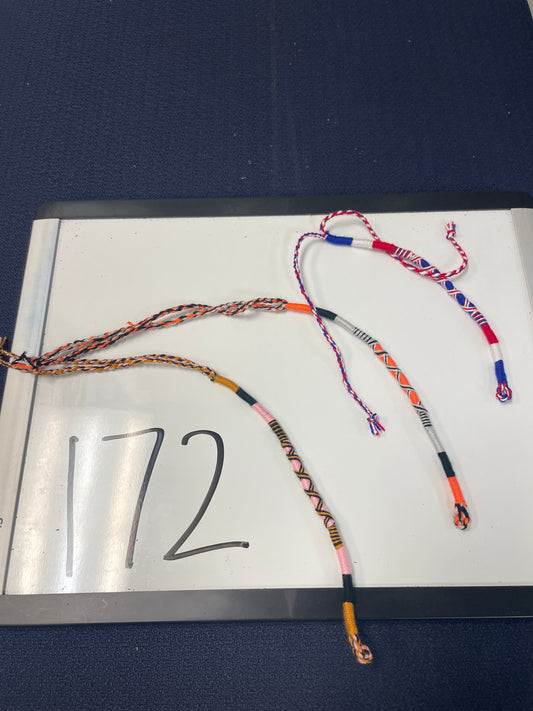 00172-Child's Yarn Bracelet