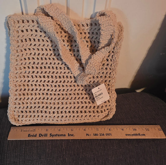 1554-Crochet Handbag 8x8.5"