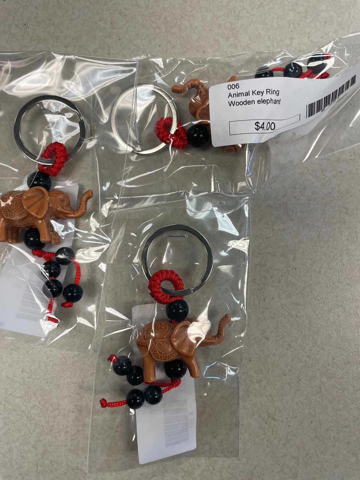 551-Animal Key Ring Wooden Elephant