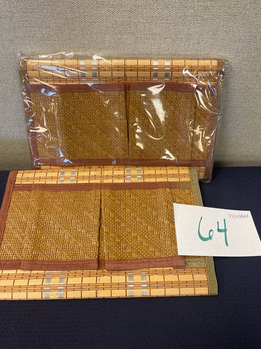 00064-Tri-Fold Wall Hanging