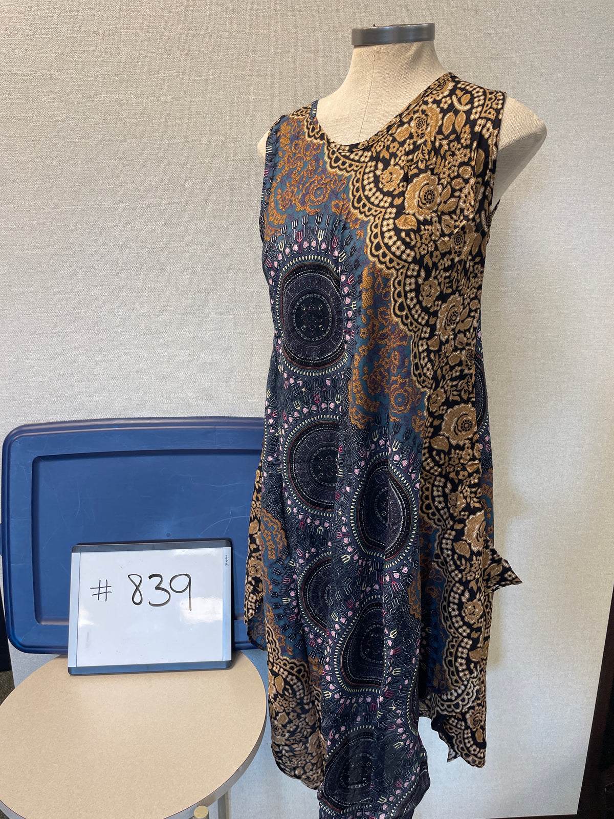 839-Dress Sleeveless CD012